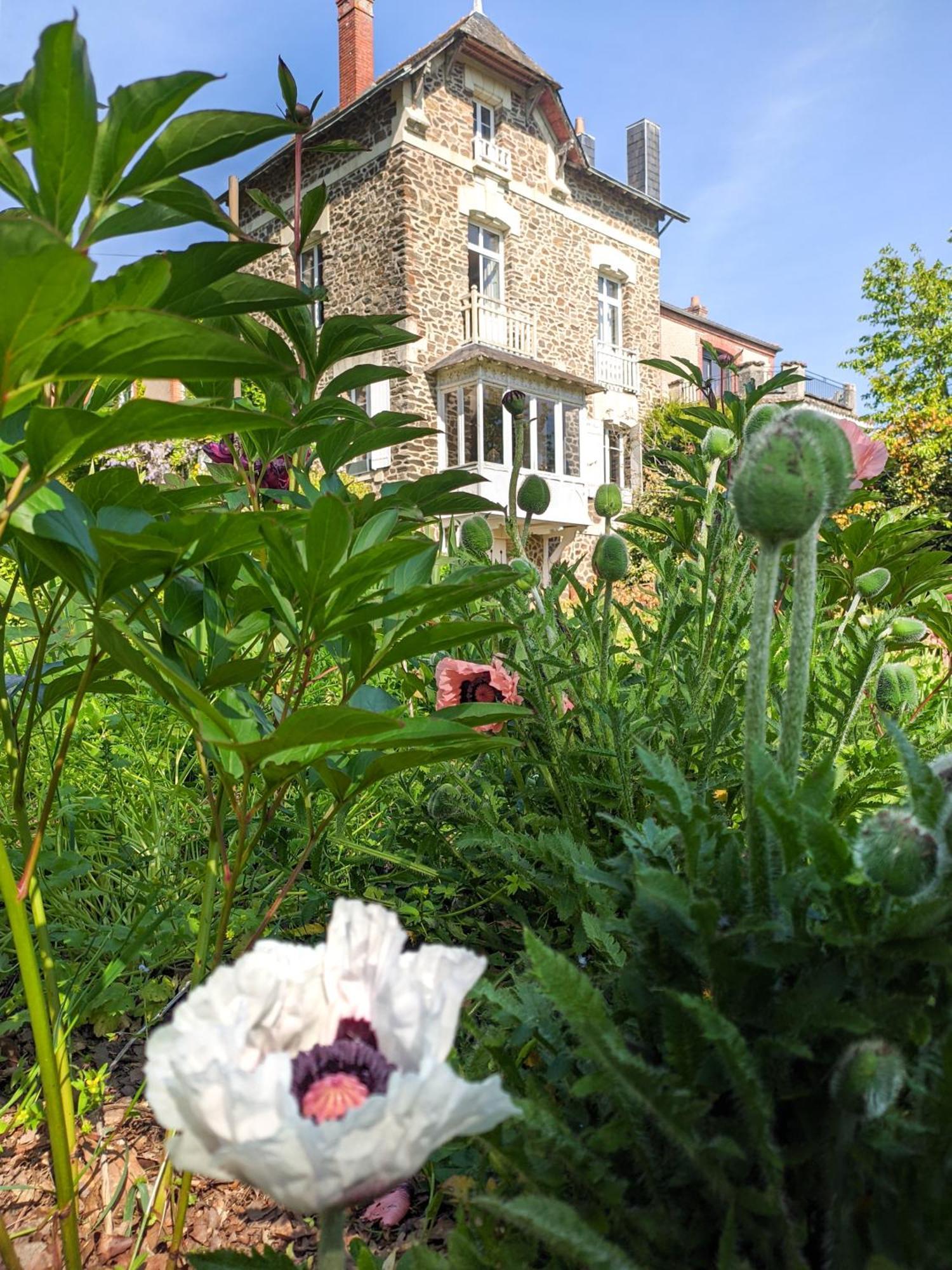 Maison D'Hotes La Bien-Aimee Montrevault Esterno foto